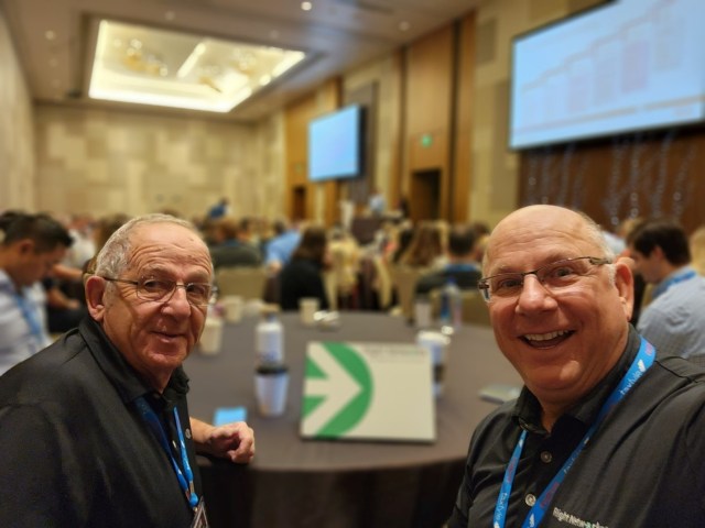 Accounting profession thought leader David Bergstein (left) and Right Networks’ Director of Firm Technology Strategy Roman Kepczyk (right) at BDO Evolve.